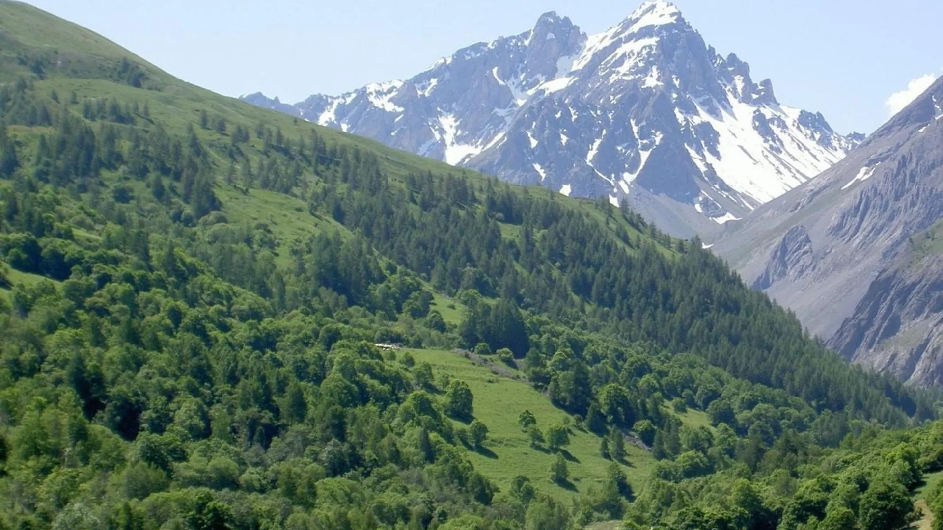 Apartment Superbe 2 Pieces Cabine Pour 4 Personnes Avec Balcon Aux Verneys, Proche Des Pistes Et Commodites - Fr-1-263-129 Valloire